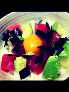 まぐろとアボカドの丼ぶり-レシピのメイン写真