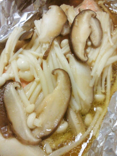 フライパンで♪鮭ときのこのホイル焼き-レシピのメイン写真