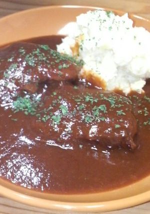 『ビーフシチュー　マッシュポテト添え』-レシピのメイン写真