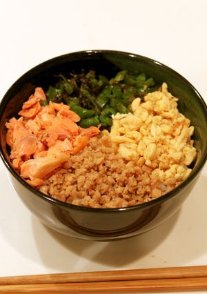 パパっと美味しい☆4色2段鶏そぼろ丼-レシピのメイン写真