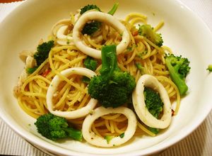 超簡単！イカと緑の野菜の美味しいパスタ☆-レシピのメイン写真