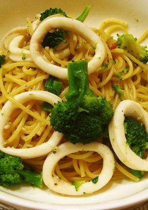 超簡単！イカと緑の野菜の美味しいパスタ☆-レシピのメイン写真