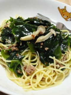 ミンチとわかめの和風スパ-レシピのメイン写真