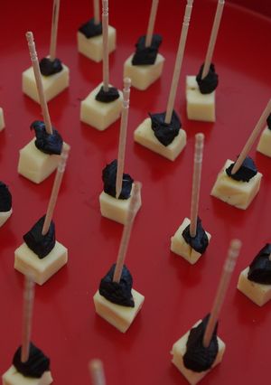 チーズ＆黒ニンニクオードブル-レシピのメイン写真