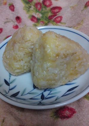 チーズとかつお醤油のおにぎり-レシピのメイン写真