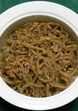 糸こんにゃくと鶏そぼろの甘辛生姜風味-レシピのメイン写真