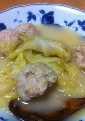 鶏団子とキャベツのスープ-レシピのメイン写真