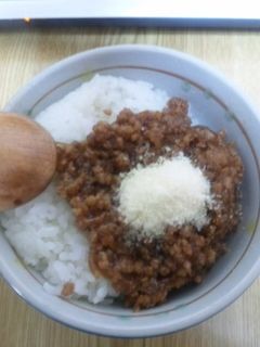 豚そぼろ丼(生姜焼き風)-レシピのメイン写真