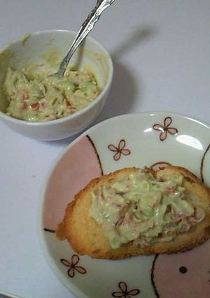 アボカドとトマトのブルスケッタ-レシピのメイン写真