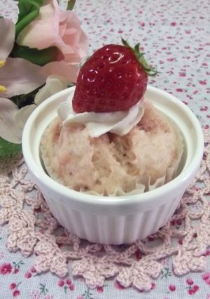 いちご蒸しパン-レシピのメイン写真