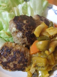 野菜たっぷり♪チーズinハンバーグ-レシピのメイン写真