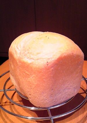 【話題入り】生の苺でいちご食パン☆HB-レシピのメイン写真