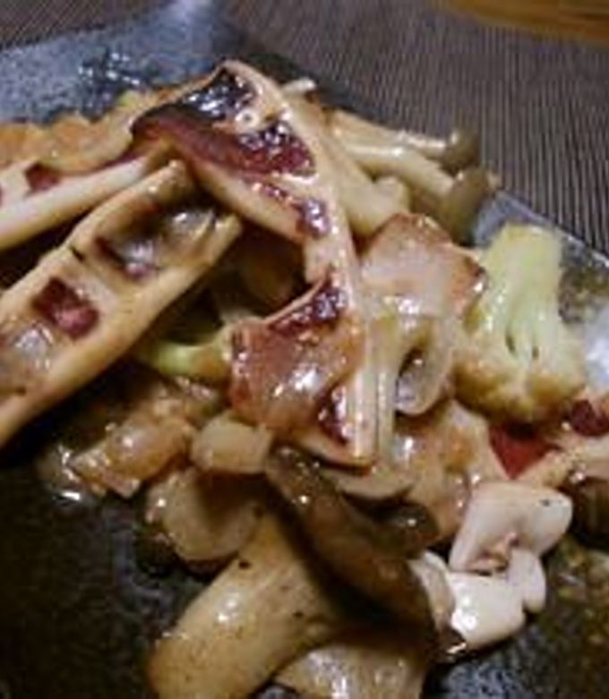 イカとキノコのバター炒め-レシピのメイン写真