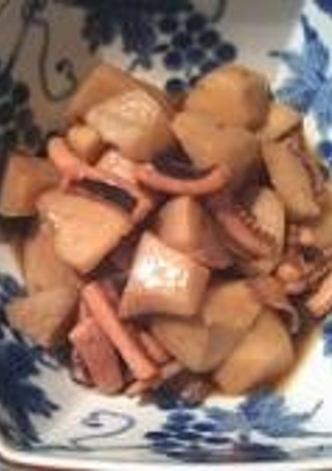 簡単イカ＆里芋の煮物-レシピのメイン写真