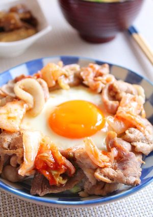 節約ボリュームアップ♪しょうが焼き丼-レシピのメイン写真