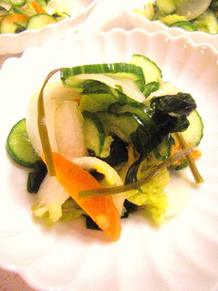 火を使わない野菜とわかめの和え物-レシピのメイン写真