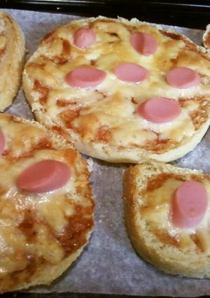 失敗パンはピザパンに変身-レシピのメイン写真