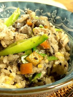 ささみと野菜のバター風味・炊き込みご飯-レシピのメイン写真