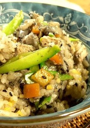 ささみと野菜のバター風味・炊き込みご飯-レシピのメイン写真