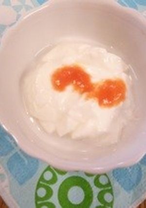離乳食 ヨーグルトのトマトピューレ添え-レシピのメイン写真