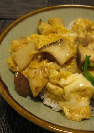 触感を楽しんでください！エリンギ親子丼。-レシピのメイン写真