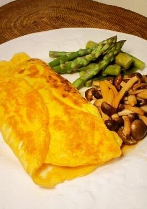 おふくろの味♪挽き肉と玉ねぎのオムレツ-レシピのメイン写真