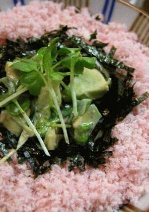 桜でんぶのお寿司丼-レシピのメイン写真