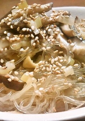 簡単シンプル！干ししいたけと春雨の煮物-レシピのメイン写真