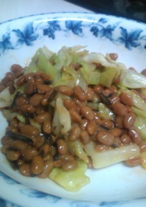 キャベツ納豆(食べるラー油入り)-レシピのメイン写真