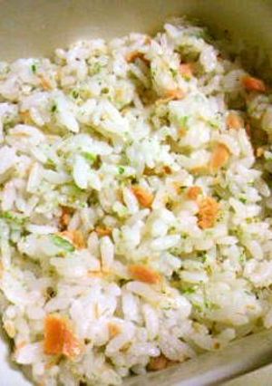 鮭フレークと青のりとごまのご飯-レシピのメイン写真