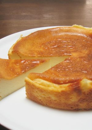 よくあるベイクドチーズケーキ-レシピのメイン写真