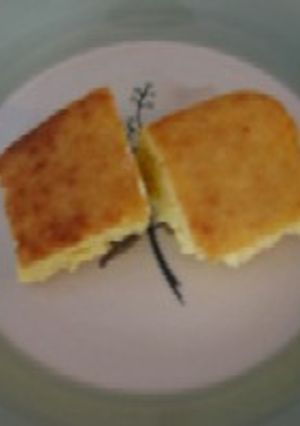 Tamal asado de elote タマルアサードデエローテ　コスタリカのトウモロコシケーキ(予算約１２００コロン）-レシピのメイン写真