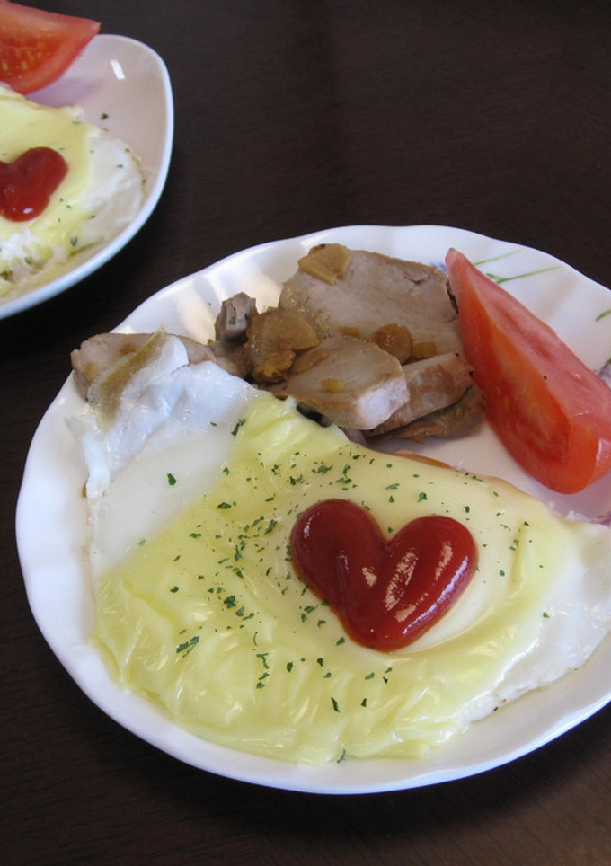 洋風♪半熟目玉焼きのチーズのせ-レシピのメイン写真