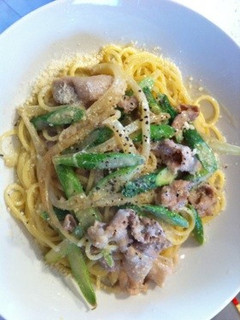 アスパラと豚肉のバジルクリームパスタ-レシピのメイン写真