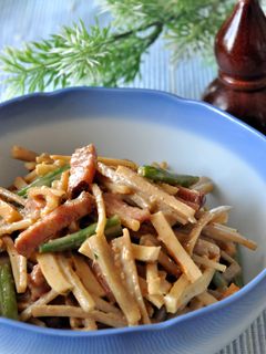 *ごぼうと焼き豚のサラダ*-レシピのメイン写真