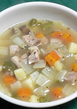 鶏もも肉と角切り野菜の具だくさんスープ-レシピのメイン写真