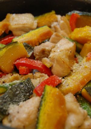 簡単★鶏肉と彩り野菜のオーブン焼き-レシピのメイン写真