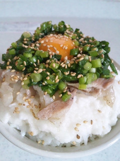 長芋トロトロ〜!豚バラ肉ネギダレ丼-レシピのメイン写真