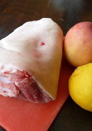 ジャンボノー（豚腿の骨付き肉）あっさり煮-レシピのメイン写真