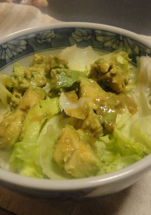 ５分で出来る☆アボカドとレタスの簡単丼-レシピのメイン写真