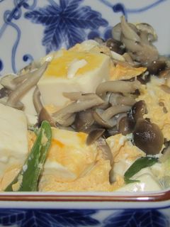 豆腐としめじの卵とじ-レシピのメイン写真