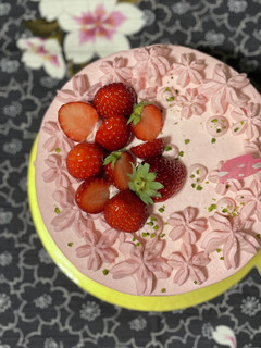 桜と苺のショートケーキ-レシピのメイン写真