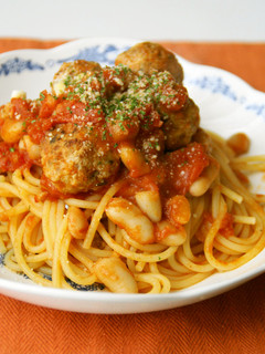 ハーブミートボールとお豆のトマトパスタ-レシピのメイン写真