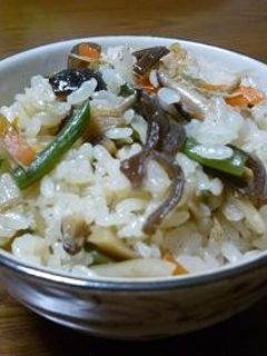 おかわり確実!山菜入り混ぜご飯-レシピのメイン写真
