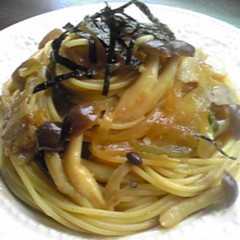 รูปของ しめじバタ-の和風スパゲティ