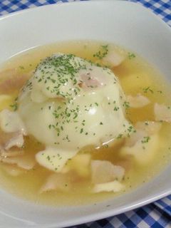 新玉ねぎの丸ごとコンソメスープ-レシピのメイン写真
