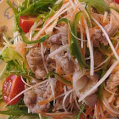 รูปของ 野菜もりもり豚シャブ南蛮サラダ