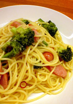 ブロッコリーとソーセージのペペロンチーノ-レシピのメイン写真