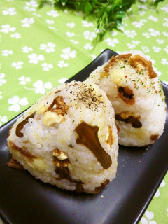 チーズと福神漬けと胡桃のおにぎり-レシピのメイン写真