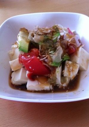 ヘルシー♪アボカドとトマトの豆腐のサラダ-レシピのメイン写真